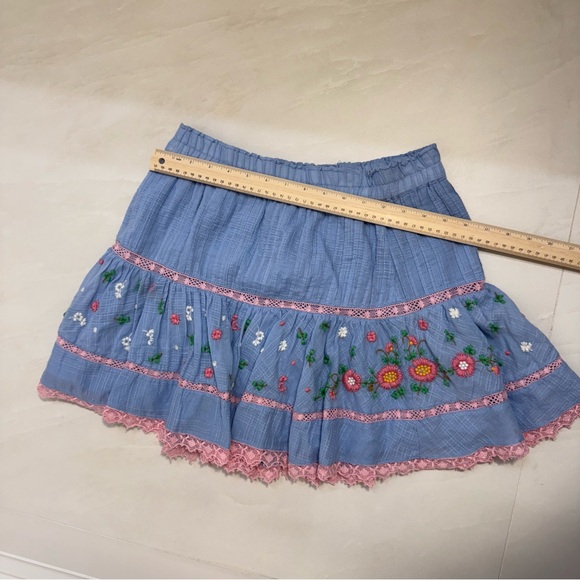 LoveShackFancy Blue Floral Embroidered Tiered Mini Skirt Size L - Picture 4 of 7